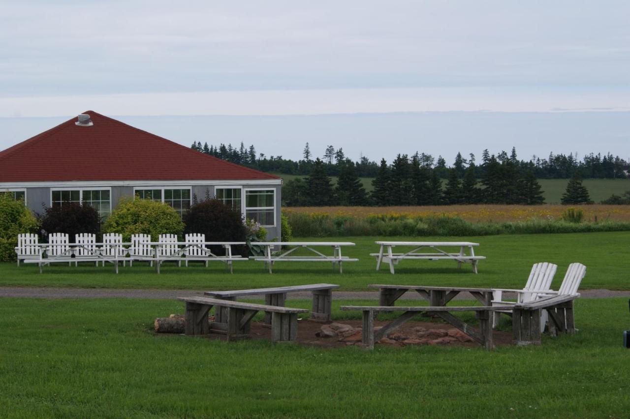 Stanley Bridge Country Resort And Conference Centre Exterior photo